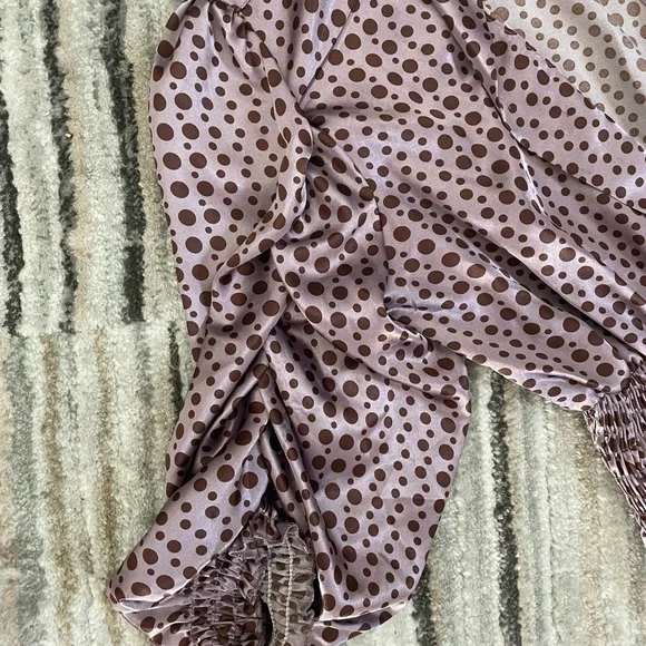 Awesome satin puff sleeve blouse - Small - Picture 6 of 7